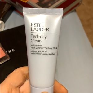 Estee Lauder perfectly clean cleanser